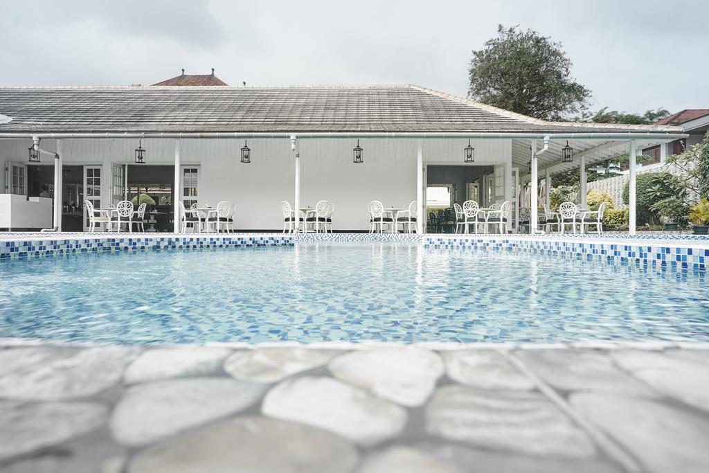 Menumbing Heritage Hotel Pangkal Pinang Exterior photo