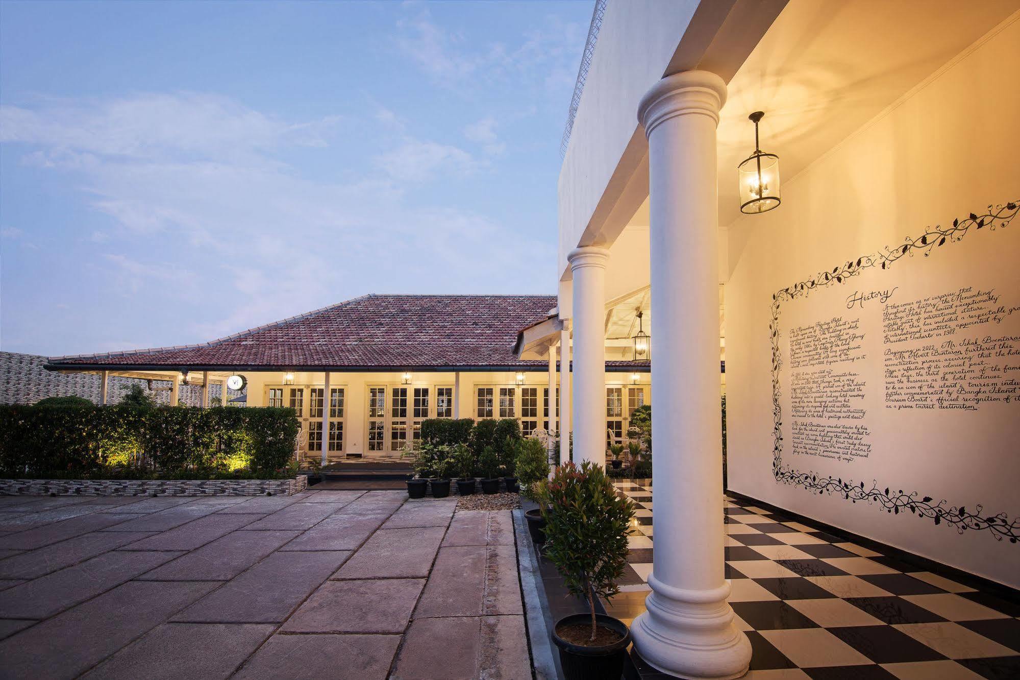 Menumbing Heritage Hotel Pangkal Pinang Exterior photo